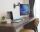 Manhattan Universal-Wandhalterung mit Gasdruckfeder für einen Monitor, Halterungsarm mit Gasdruckfeder, Kugelgelenk und Verlängerungsarm, geeignet für einen Monitor von 17" bis 32"* und bis zu 8 kg