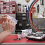 DYMO LabelManager 360D Professionelles Beschriftungsgerät | Etikettiergerät mit QWERTZ Tastatur | Einfache Textbearbeitung | für D1 Etiketten in 691219 mm Breite