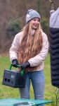 APC SE OffGrid Portable Power Station 730 – Li-Ionen-Akku, LCD, 2x Schuko Ausgänge, 3x USB-A, 2x USB-C, 3x 12V, kabelloses Ladegerät