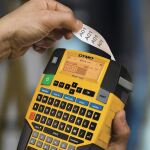 DYMO RHINO 4200 Etikettiergerät im stabilen Hartschalenkoffer | Industrielles Beschriftungsgerät mit QWERTZ Tastatur
