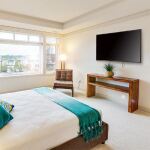 LogiLink TV-Wandhalterung flach für 139.7 - 228.6 cm 55\" - 228.60cm 90\" flache