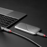 Lindy 36958 USB Kabel USB4 Gen 3x2 2 m USB C 40 Gbit/s 240 W Schwarz