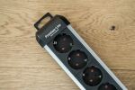 Brennenstuhl 1391030600 Verlängerungskabel 3 m 6 AC-Ausgänge Drinnen Schwarz, Silber