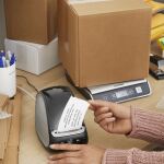 DYMO M10 Paketwaage | bis zu 10 kg | USB Briefwaage mit LCD-Bildschirm | 20 cm x 20 cm