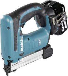 Makita DST221RTJ Akku-Tacker inkl. MAKPAC + 2 Akkus 5.0Ah