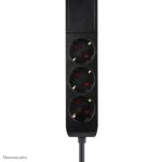 Neomounts DS22-840BL6 Tischsteckdose mit Klemme und USB-C- und USB-A-Anschlüssen - Schnellladung