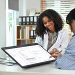 ALOGIC Clarity Fold Touch Computerbildschirm 68,6 cm (27") 3840 x 2160 Pixel 4K Ultra HD Touchscreen Schwarz, Silber