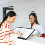 ALOGIC Clarity Fold Touch Computerbildschirm 68,6 cm (27") 3840 x 2160 Pixel 4K Ultra HD Touchscreen Schwarz, Silber
