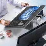 ALOGIC Clarity Fold Touch Computerbildschirm 68,6 cm (27") 3840 x 2160 Pixel 4K Ultra HD Touchscreen Schwarz, Silber