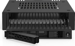 We-Ra. IcyDock 1x2.5" PCIe 4.0 NVMe U.2/U.3 to MCIO 1x3.5"