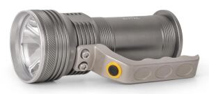 Entac Taschenlampe 5W T6 Alu 2x18650 und Wandladegerät inkl.