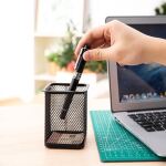 DELI Stifteköcher Mesh eckig 8x8x9,7cm schwarz