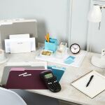DYMO LetraTag LT-100H Beschriftungsgerät Handgerät | Tragbares Etikettiergerät mit ABC Tastatur | blau | Ideal fürs Büro oder zu Hause | Schwarz