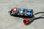 Brennenstuhl 1151480020 Verlängerungskabel 2 m 5 AC-Ausgänge Draußen Schwarz, Blau, Rot