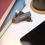 SanDisk SDDDE1-2T00-G46 USB-Stick 2 TB USB Type-A / USB Type-C 3.2 Gen 2 (3.1 Gen 2) Schwarz