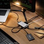 Targus DOCK429GL laptop-dockingstation & portreplikator Kabelgebunden USB4 Silber