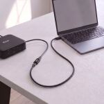 CLUB3D USB-C®-Buchsenadapter 40G 240W 8K60Hz