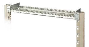 METZ CONNECT Click & fix 19 Zoll Träger für Kabelverbinder 1HE
