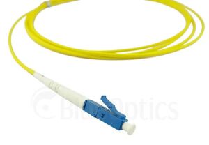 BlueOptics LWL Patchkabel Simplex LC-UPC / LC-APC SM OS2 3,0m