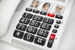 Geemarc CL9000 -  4G Schnurgebundenes Notruftelefon mit Notrufarmband