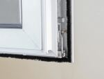 Delock Bürstenstreifen selbstklebend 8 mm - Länge 5 m schwarz
