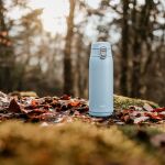 EMSA TRAVEL MUG light Thermobecher (hellblau, 0,4 Liter, Flip-Deckel)