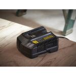 Stanley V20 4A Schnell-Ladegerät (18V) für V20 Akkus (schwarz)