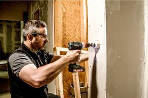 Metabo BS 18 LT BL Q (602334840) Akku-Bohrschrauber, 18 Volt (grün/schwarz, ohne Akku und Ladegerät, in metaBox)