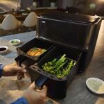 Braun Houshold Heißluftfritteuse TwinCook 3, TD 3030I (schwarz (matt), 2.850 Watt, 2 Körbe je 4 Liter)