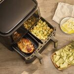 Braun Houshold Heißluftfritteuse TwinCook 3, TD 3030I (schwarz (matt), 2.850 Watt, 2 Körbe je 4 Liter)
