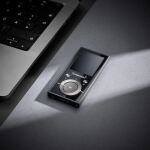 Intenso Video Scooter BT MP3-Player 64 GB – Bluetooth 5.0, 1,8" LCD Display, USB-C, microSD-Kartenleser, 18 Std. Akkulaufzeit, Musik- & Videoplayer, Schwarz
