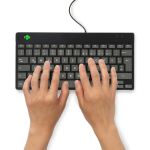 R-Go Tools Ergonomische Tastatur R-Go Compact Break, kompakte Tastatur mit Pausensoftware, QWERTZ (DE), Kabelgebunden, Schwarz