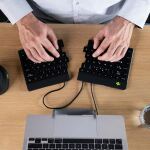 R-Go Tools Ergonomische Tastatur R-Go Split Break v2 mit Pausensoftware, geteilte Tastatur, QWERTZ (DE), Kabelgebunden, Schwarz