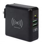Manhattan 4-in-1 Reiseladegerät und Powerbank 8.000 mAh, Ein kabelloses 5 W-Induktionsladepad, zwei 12 W USB-A-Ports, ein USB-C-Port mit 12 W-Eingang / 15 W-Ausgang, auswechselbare Stecker für EU, UK & US, schwarz