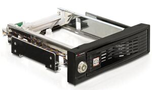 DeLOCK 5.25" Mobile Rack 8,89 cm (3.5") Wandverteiler Schwarz