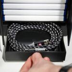 Numskull Games Official Assassins Creed - Mirage Gaming Locker Diskettenhalter für Spiele