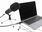 DeLOCK Externe USB Soundkarte mit Type-C™ Stecker auf 2 x 3,5 mm Klinkenbuchse Plug & Play Audio Adapter schwarz