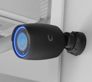 Ubiquiti AI Professional Patrone (Form) IP-Sicherheitskamera Innen & Außen 3840 x 2160 Pixel Decke/Wand/Stange