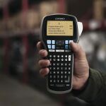 DYMO LabelManager 420P Beschriftungsgerät im Koffer | Tragbares Etikettiergerät mit ABC Tastatur | mit extra Rollen D1-Beschriftungsband | für D1 Etiketten in 691219 mm Breite